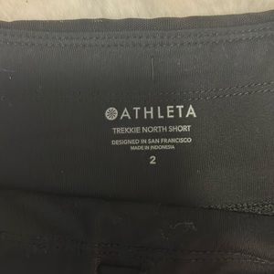 Athleta Trekkie north short size 2